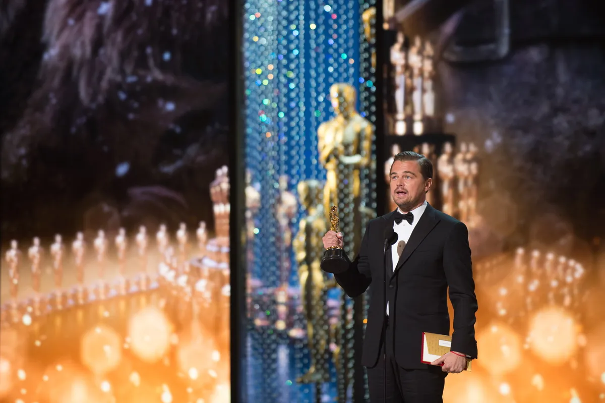 Leonardo DiCaprio Oscar-díjával