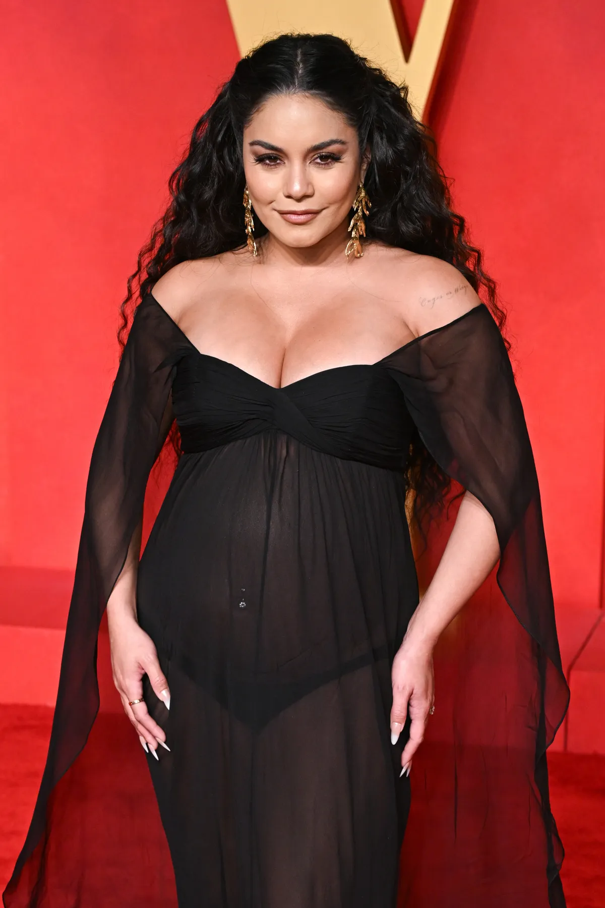 Vanessa Hudgens kórházi fotóval osztotta meg az örömhírt, megszületett a második gyermeke