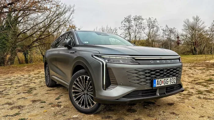 Ismerd meg az Omoda 9 SHS páratlan felszereltségét!