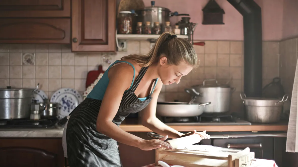 "Hagyományos háziasszony vagyok - még nyakörvet is viselek, hogy kifejezzem a férjem iránti elkötelezettségem"