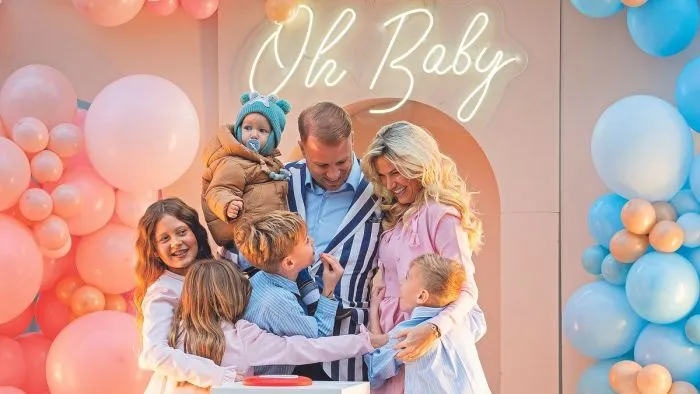 "Annyira szeretlek!" - íme a várva várt fotó Vasvári Vivien újszülött kisfiáról