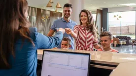 Ezzel a trükkel vernek át a szállodák a szobafoglaláskor