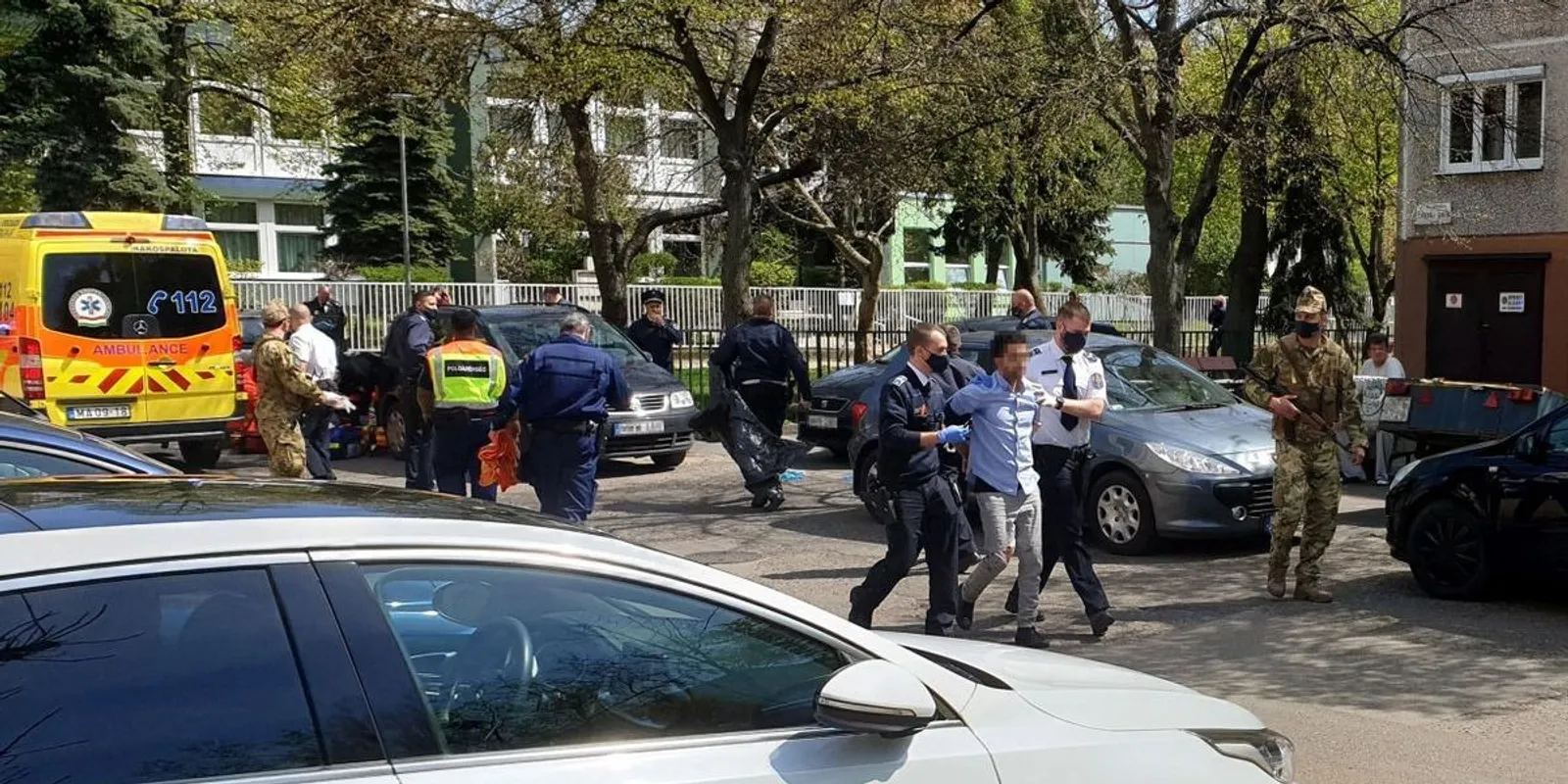 Balhézott a feleségét kisfia szeme láttára megölő Mohamed