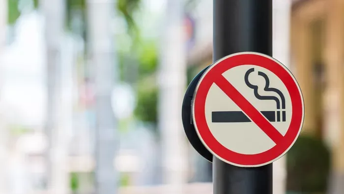 Halálra késelte szomszédját egy férfi Budapesten a cigifüst miatt