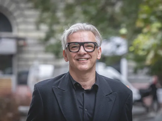 Alföldi Róbert képe