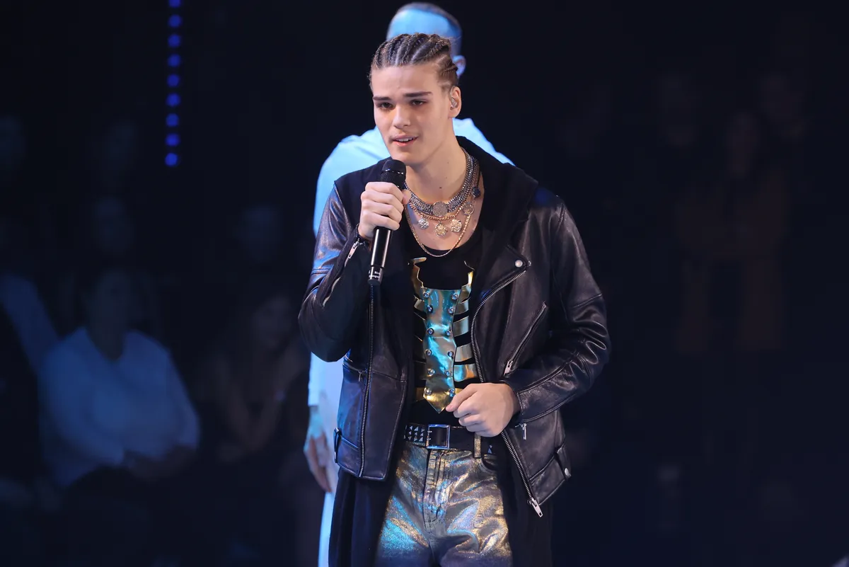 A Megasztár tehetsége újra iskolába jár.