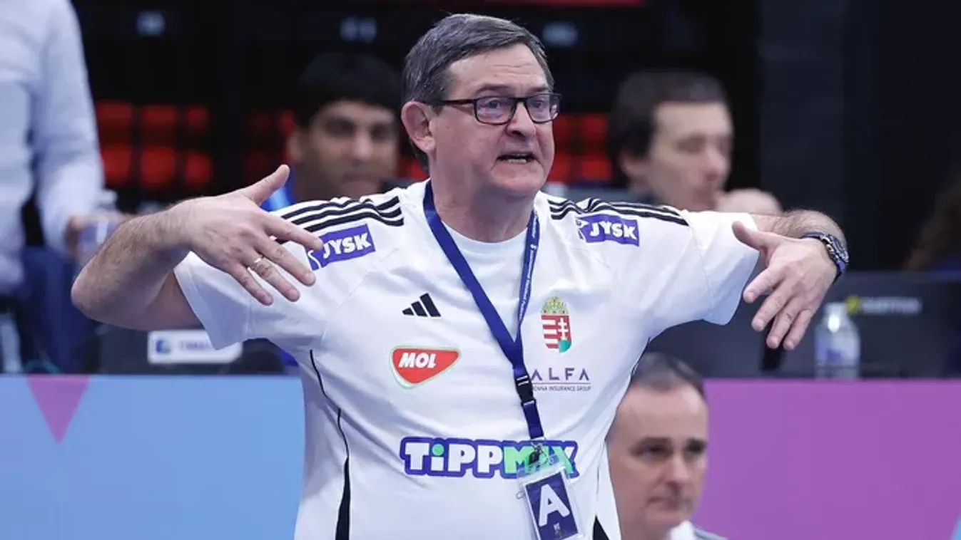 Gázoltak a kézis lányok, de Golovin kapitány mást látott fontosnak