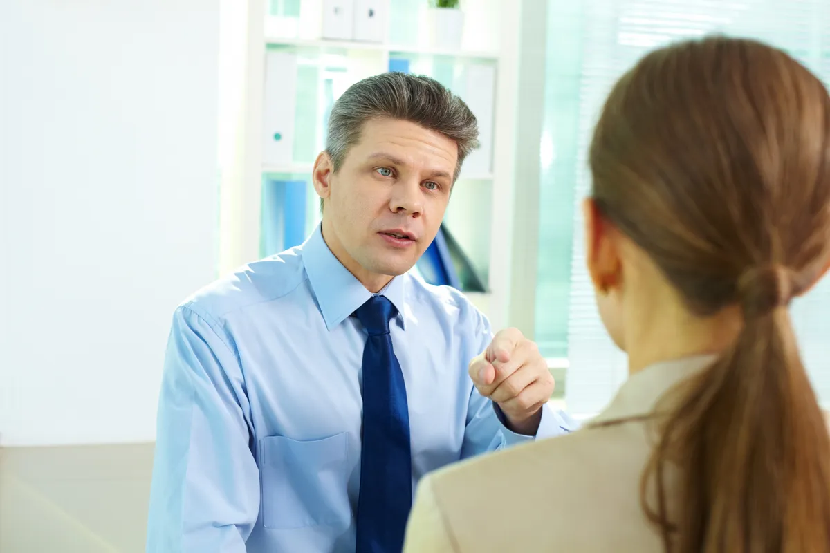 Horoszkóp szerint domináns csillagjegyű férfi