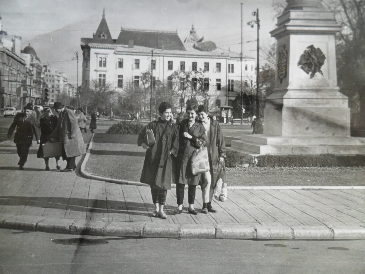 Az 1965-ös kézilabda világbajnokság győztes csapatának néhány tagja Bukarestben 1962-ben.