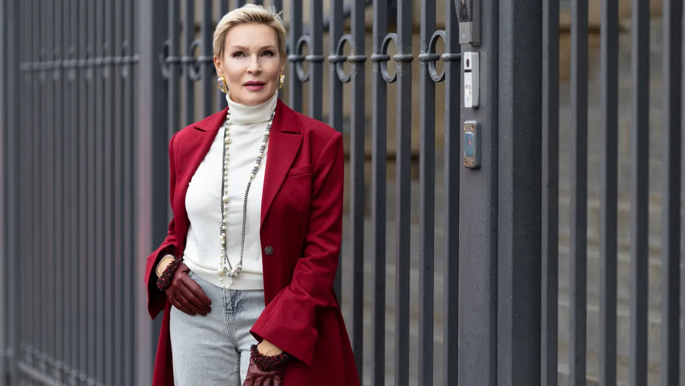 A legnőiesebb színpáros 50 felett, ami jobban áll, mint a fekete és fehér: ideje betárazni belőle 2026-ra