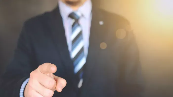 Már levegőt sem tudsz venni a főnöktől? Így kezeld