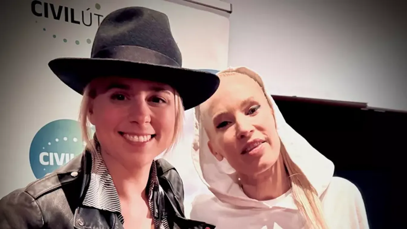 Pásztor Anna és Tarján Zsófi spirituális fejlődésen vettek részt