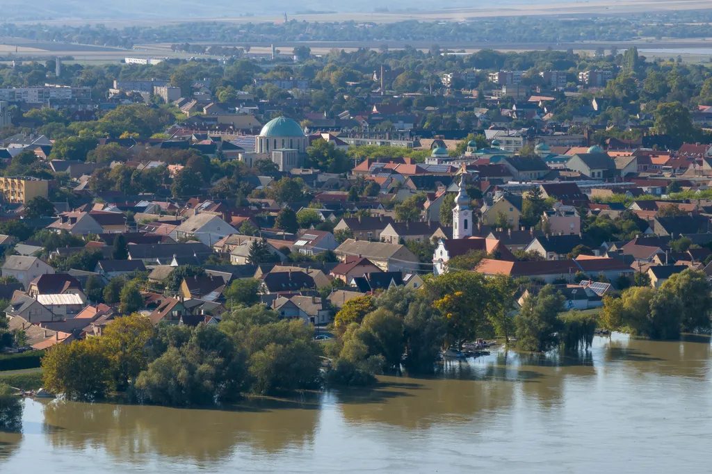 2007 óta Mohács az Európai Unió dunai határkikötője.