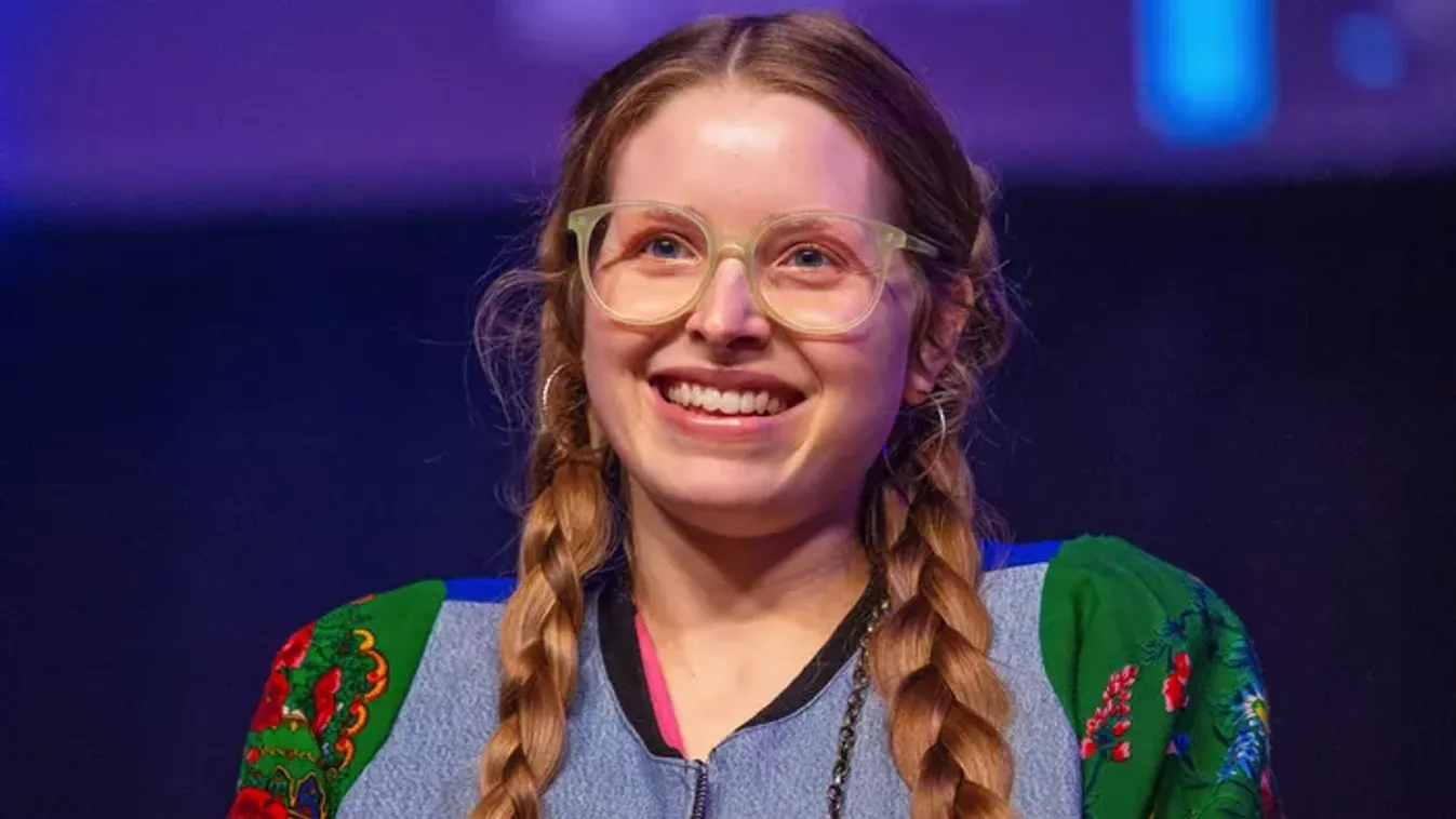 A Harry Potter-filmek színésznője bizarr fétiseket elégít ki az interneten