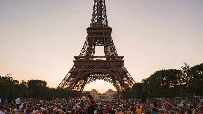 Sötétség borult Párizsra: még a metrók is leálltak