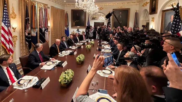 Beszédes az Orbán-Trump munkaebéd ülésrendje