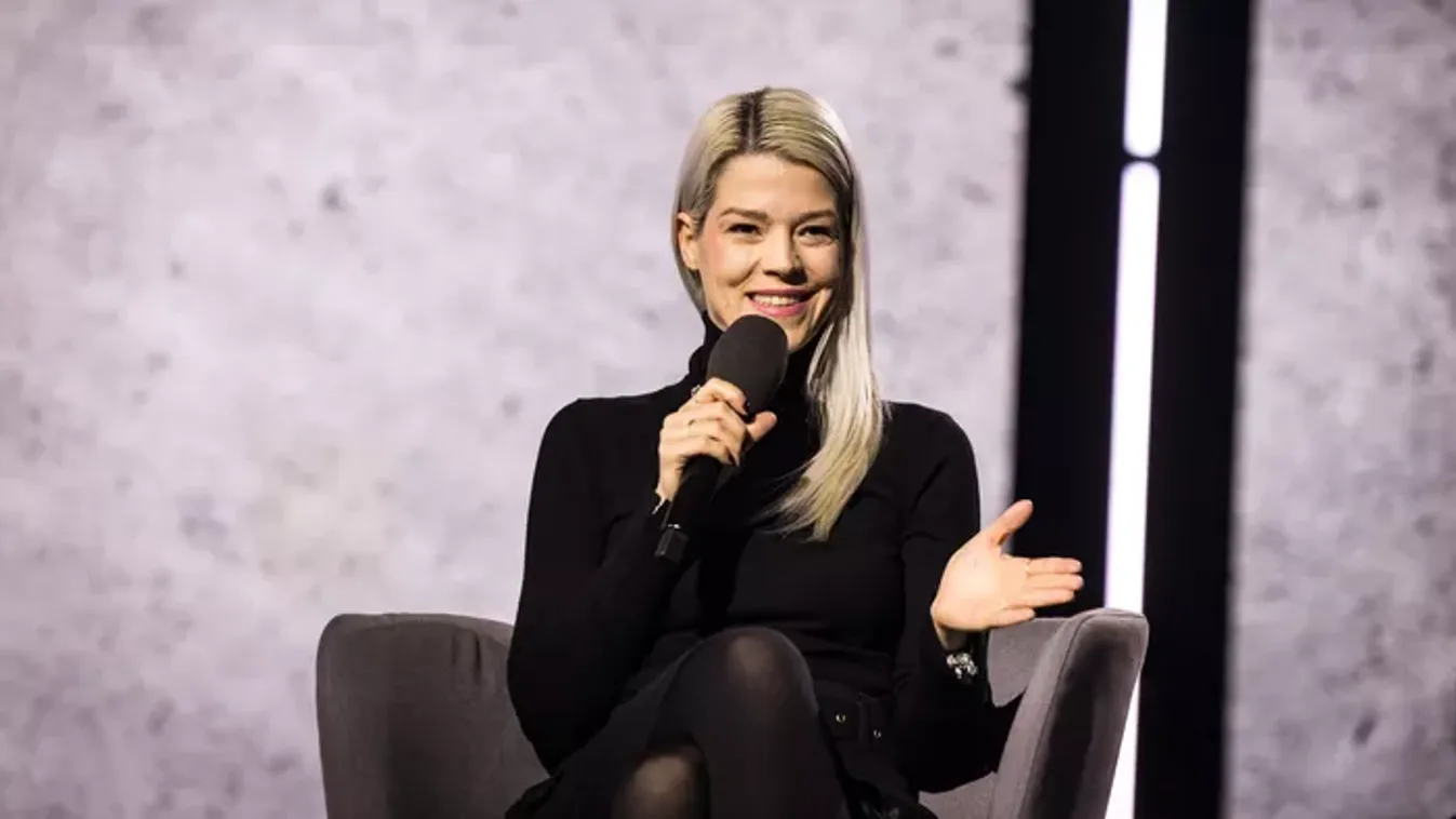 Muri Enikő is felszólalt a nyíregyházi Háborúellenes Gyűlésen! – „Az egyetlen út a béke!”