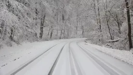 Megbénult az ország a havazás miatt: moccani sem lehet a magyar utakon, annyi a baleset