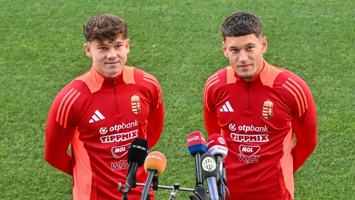 Tóth Alex (balra) és Redzic Damir, a magyar válogatott tagjai nyilatkoztak az örmény-magyar vb-selejtező előtt