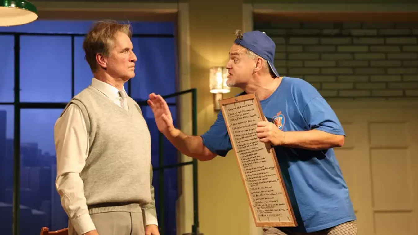 Káosz után rend a Karinthy Színház színpadán – Visszatér a Furcsa pár