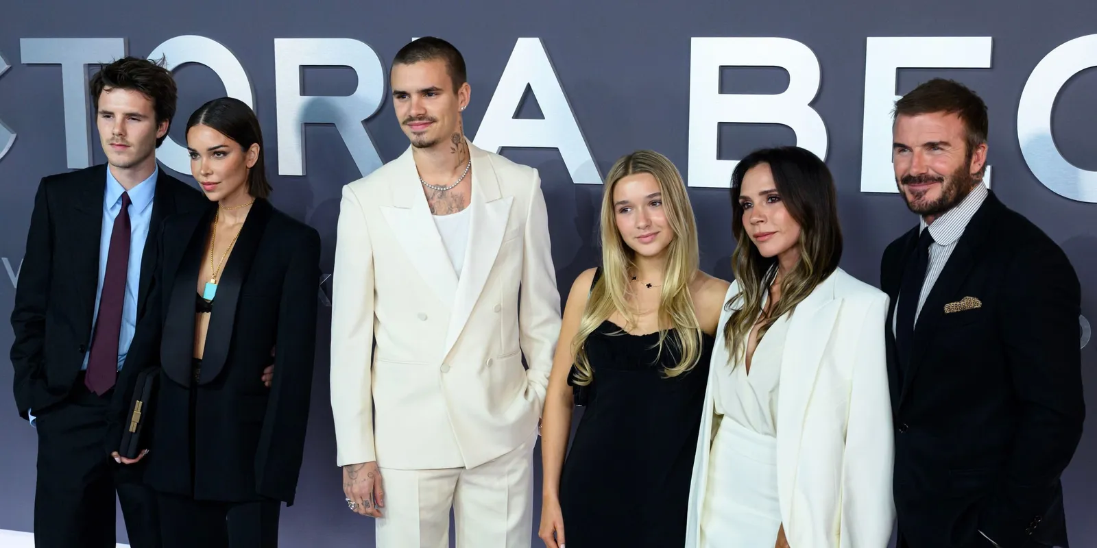 Rendőrök vadászták le David Beckham fiát