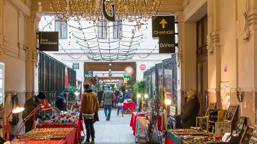 Karácsonyi vásárok a fővárosban régen és most