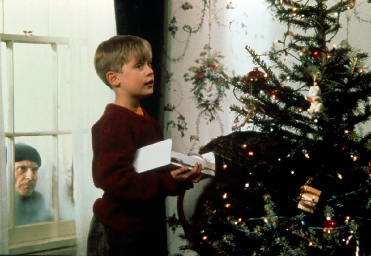 Macaulay Culkin és Joe Pesci a Reszkessetek, betörők! című filmben