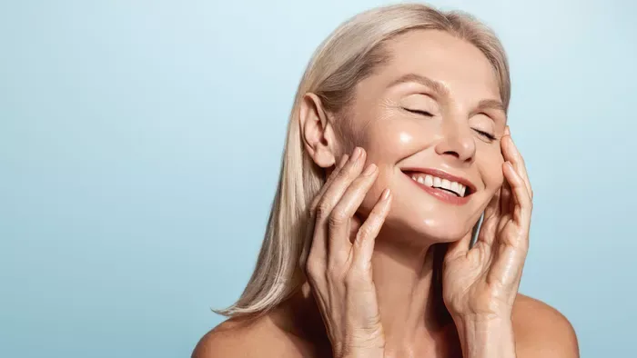 Titkos bőrápolási tippek 40 felett, amikre költened sem kell