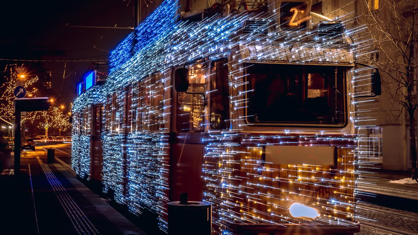 Fényvillamos, a budapesti fényjáratok egyike