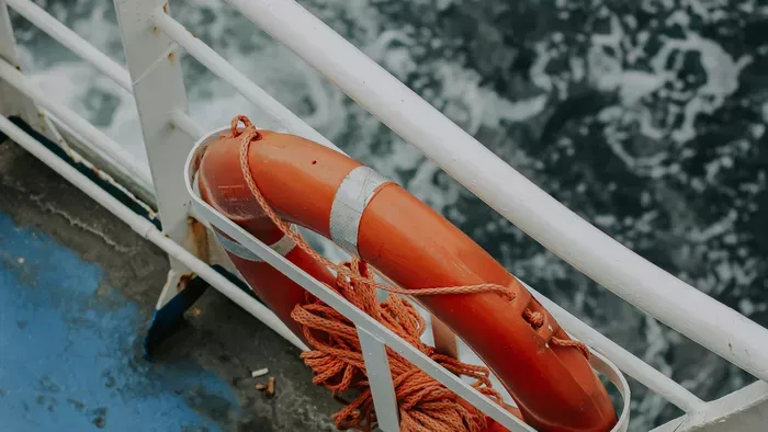 Kalózok támadták meg az üzemanyagot szállító tankerhajót