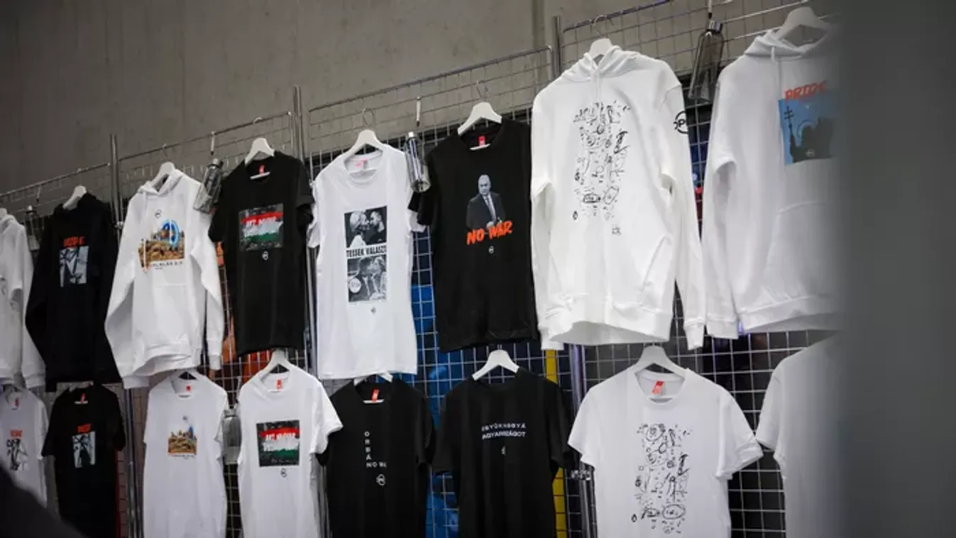 Percek alatt elkapkodták az Orbán-firkás pulcsit