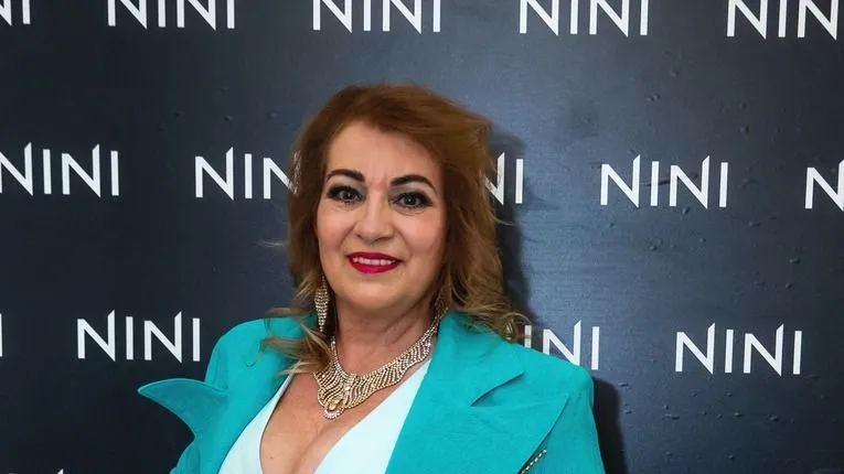 Dubajban találkozott egy rajongójával Kiszel Tünde.