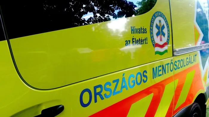 Mentők szirénájától hangos Budapest, nagy a baj