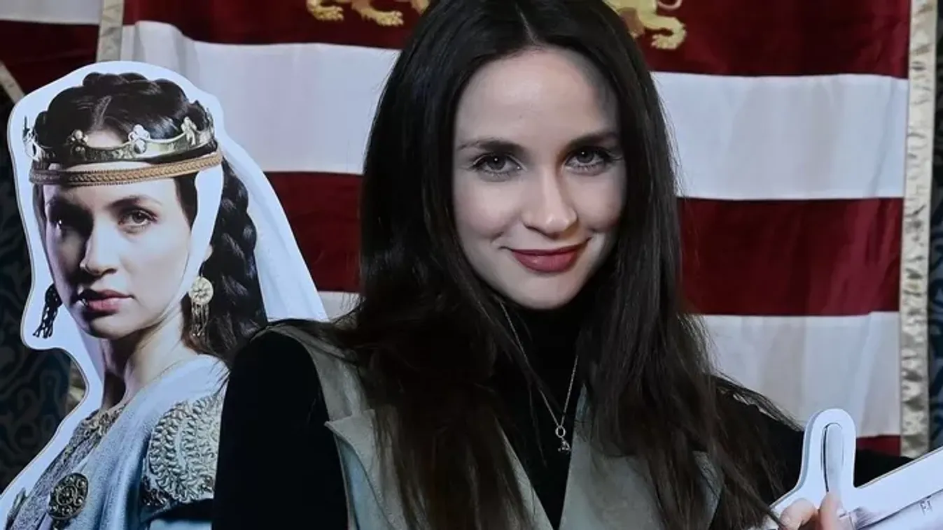 Hoppá: Törőcsik Franciska melltartó nélkül, áttetsző felsőben kápráztatott el mindenkit