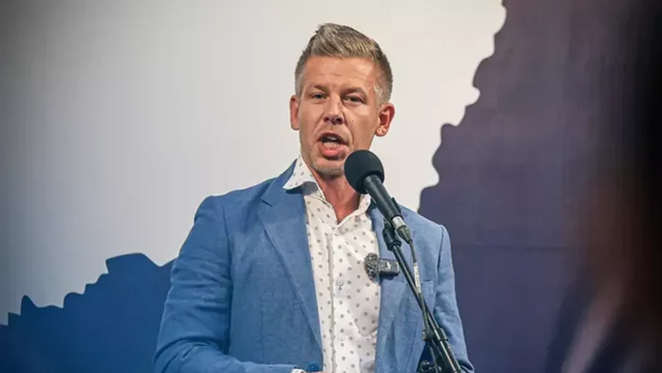 Hoppá! Újságírói kérdést posztolt véletlenül Magyar Péter