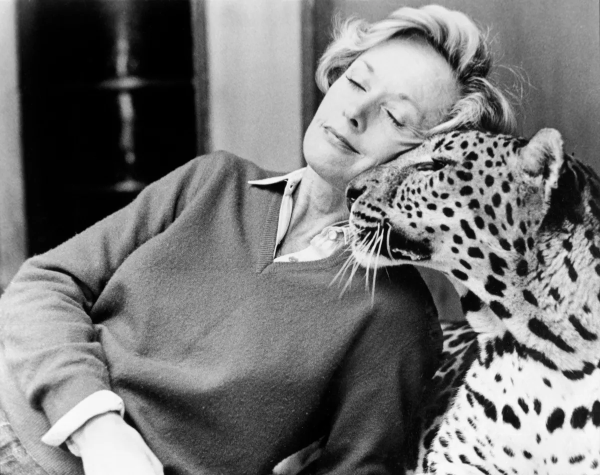 TIPPI HEDREN in ROAR (1981).