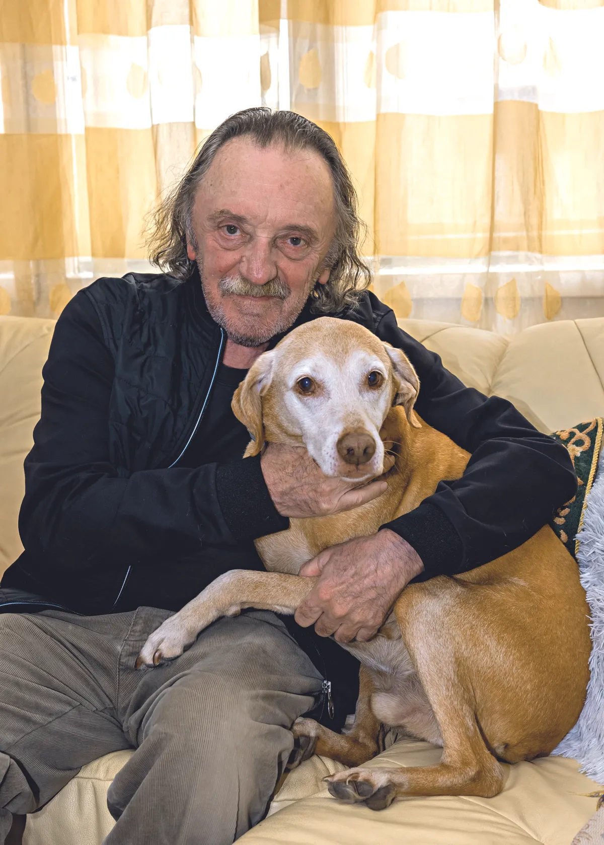 hot! magazin címlap feltöltések
EDINA
Horváth Éva
Anger Zsolt
ADRIÁN
Megyeri Csilla
Horváth Tamás 
NIKI
Palik
Szacsvay