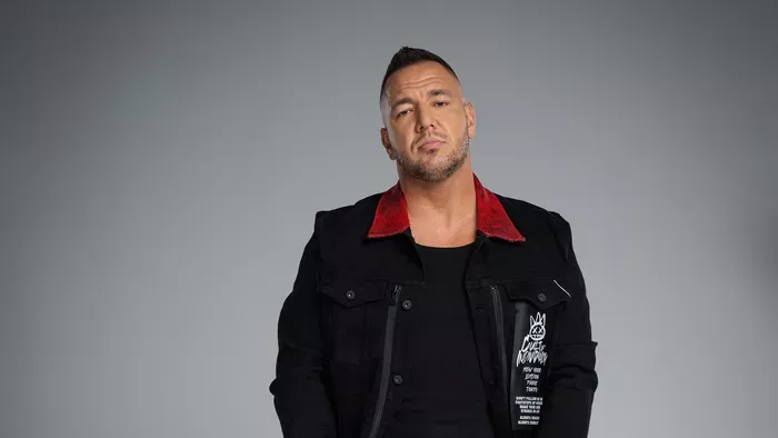 Curtis nyilvánosan tett ígéretet