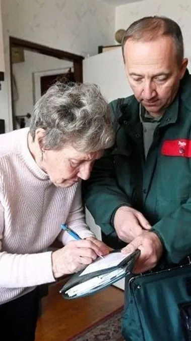 Míg a Tisza megszorításokra, addig a Fidesz a 14. havi nyugdíj bevezetésére készül