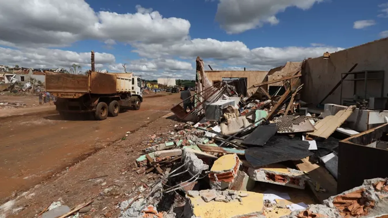 Gyerekekre és terhes anyákra dőltek a házak: rengeteg a halott a természeti katasztrófa után