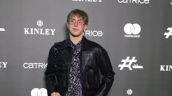 Csúnyán beégett WhisperTon – leoltották a kommentelők