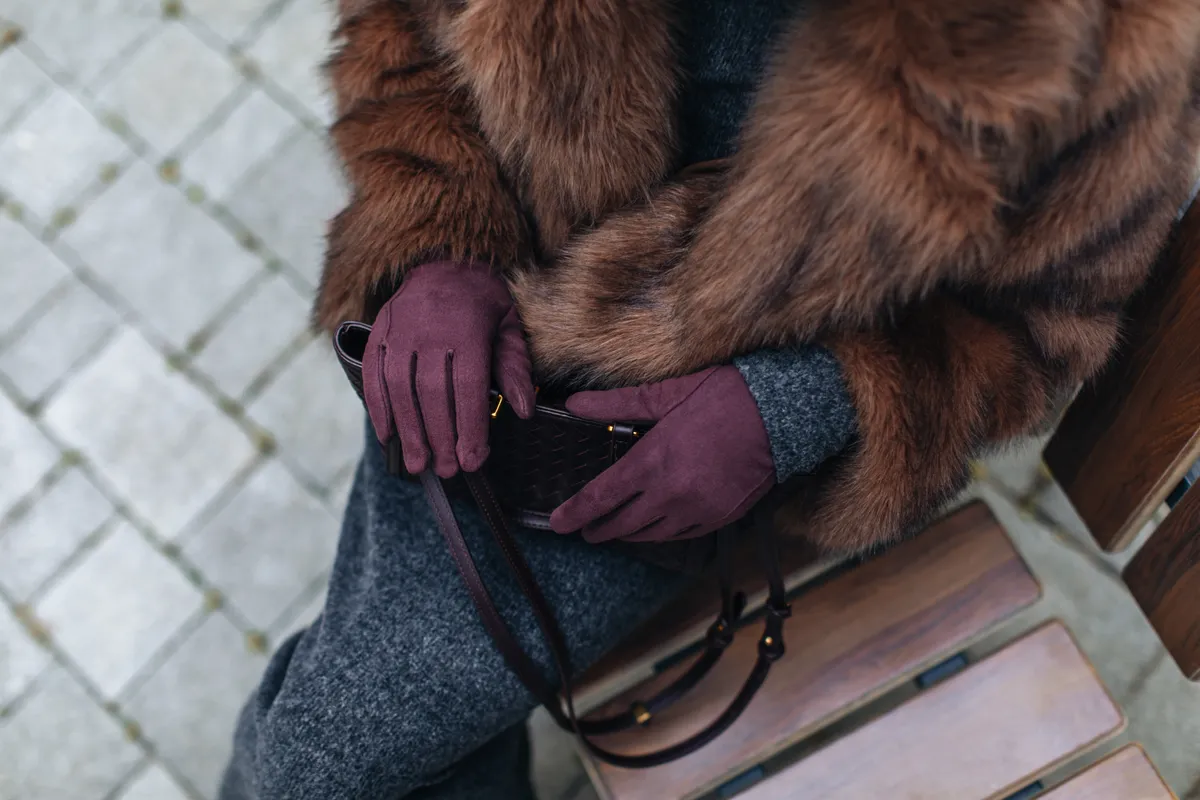 Alapdarabokat viselő nő 50 felett