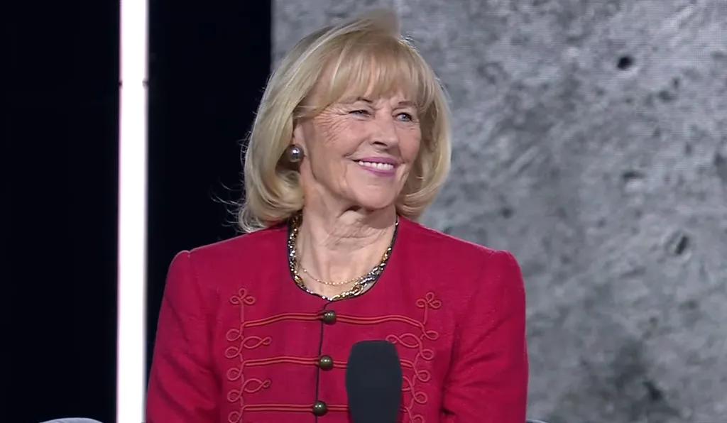 DPK Háborúellenes gyűlés, Győr, 2025. 11. 15. Makray katalin