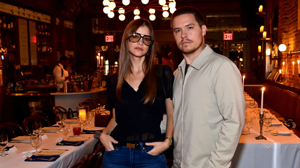 Palvin Barbi és férje, Dylan Sprouse