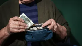 Ezekkel rengeteget spórolhatsz: itt az összes nyugdíjas kedvezmény