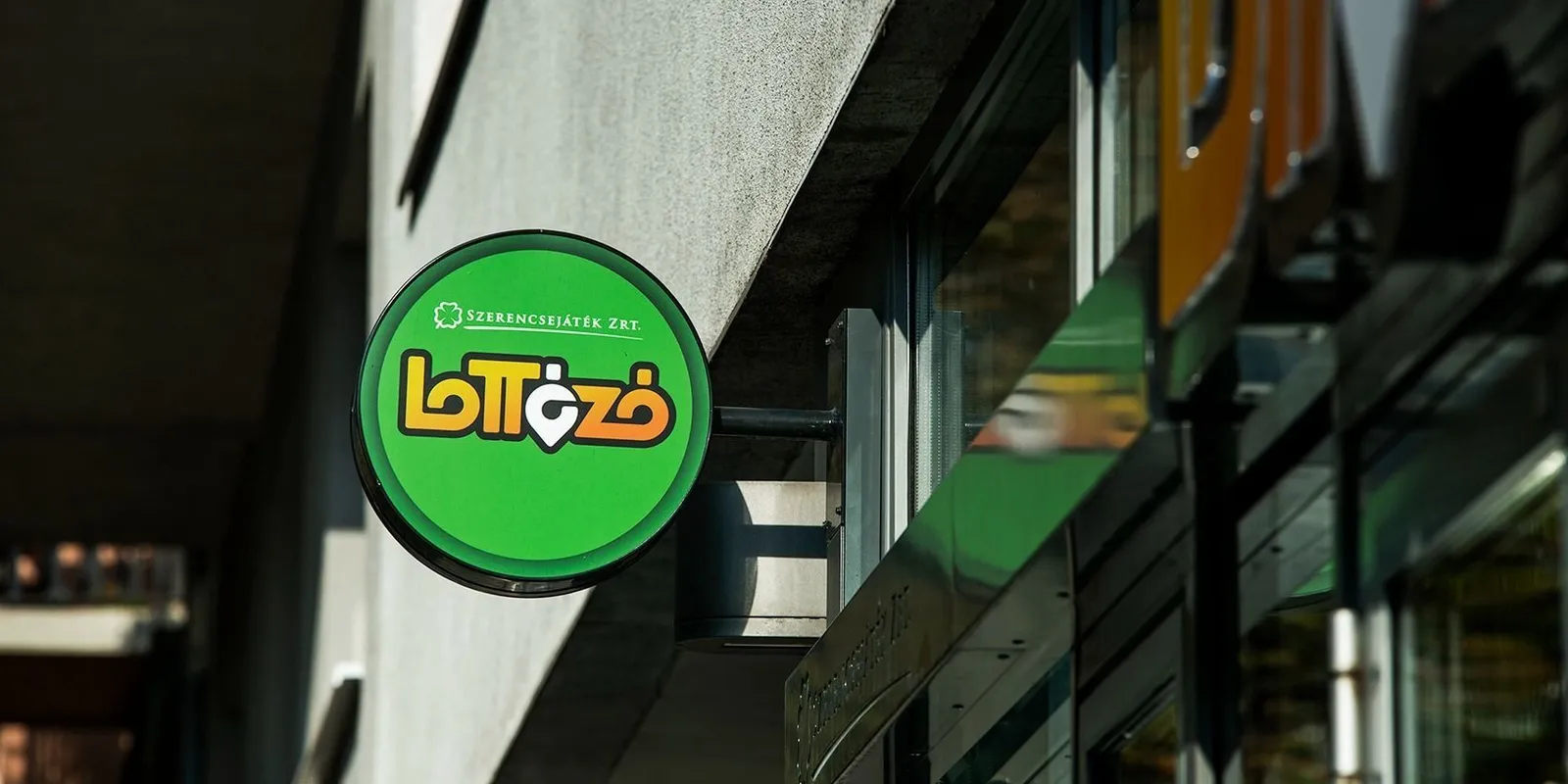 Kihúzták az ötös lottót, 1,2 milliárd forint volt a tét