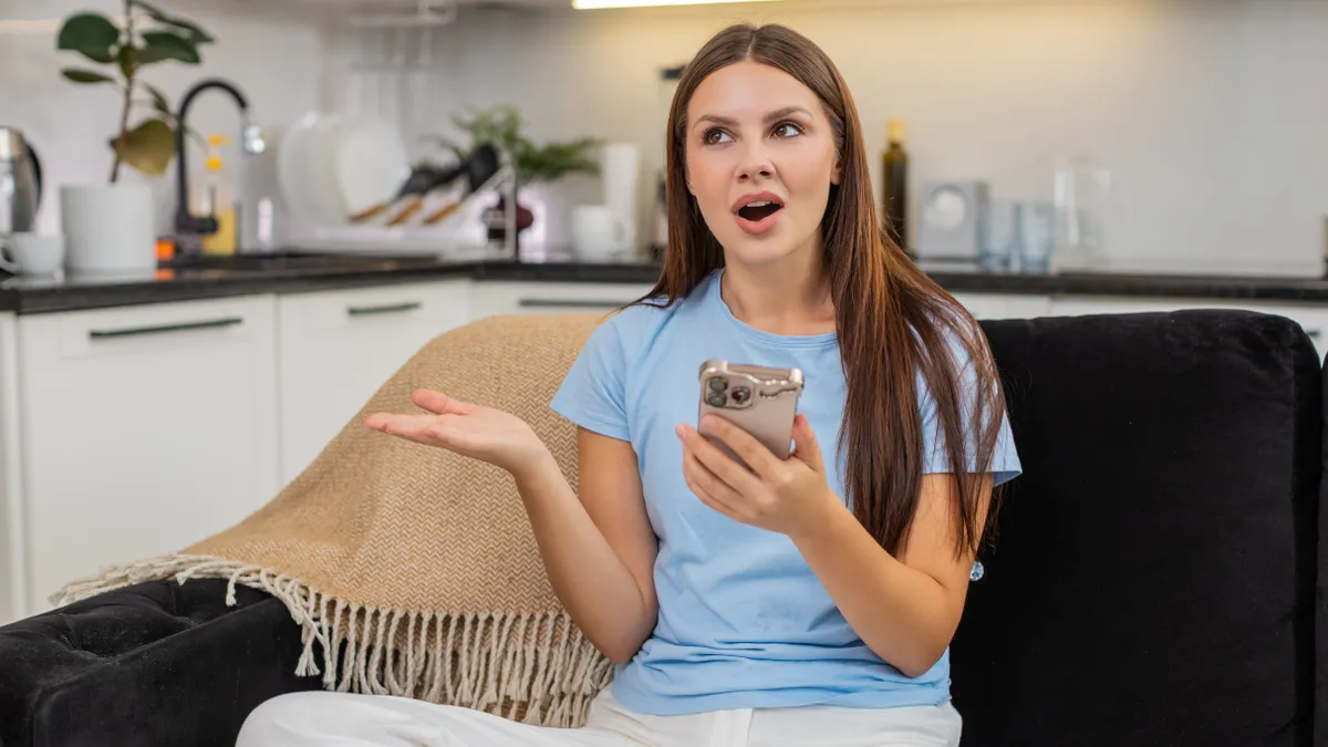 Adathalászok csaltak el pénzt egy nőtől