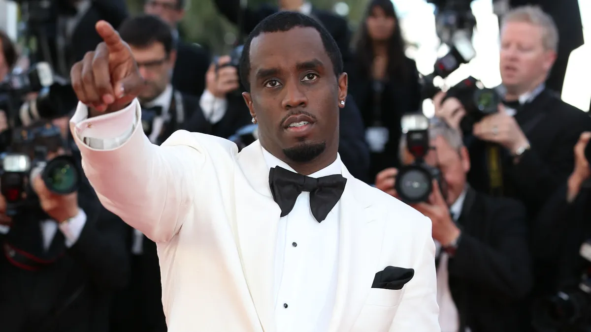 Diddy elvonóra kezdett járni, hogy csökkentse a börtönbüntetését
