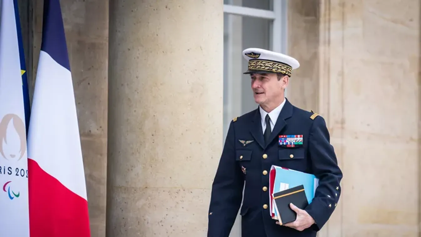 Elképesztő mondatok! A francia vezérkari főnök elkezdte felkészíteni az országát a háborúra