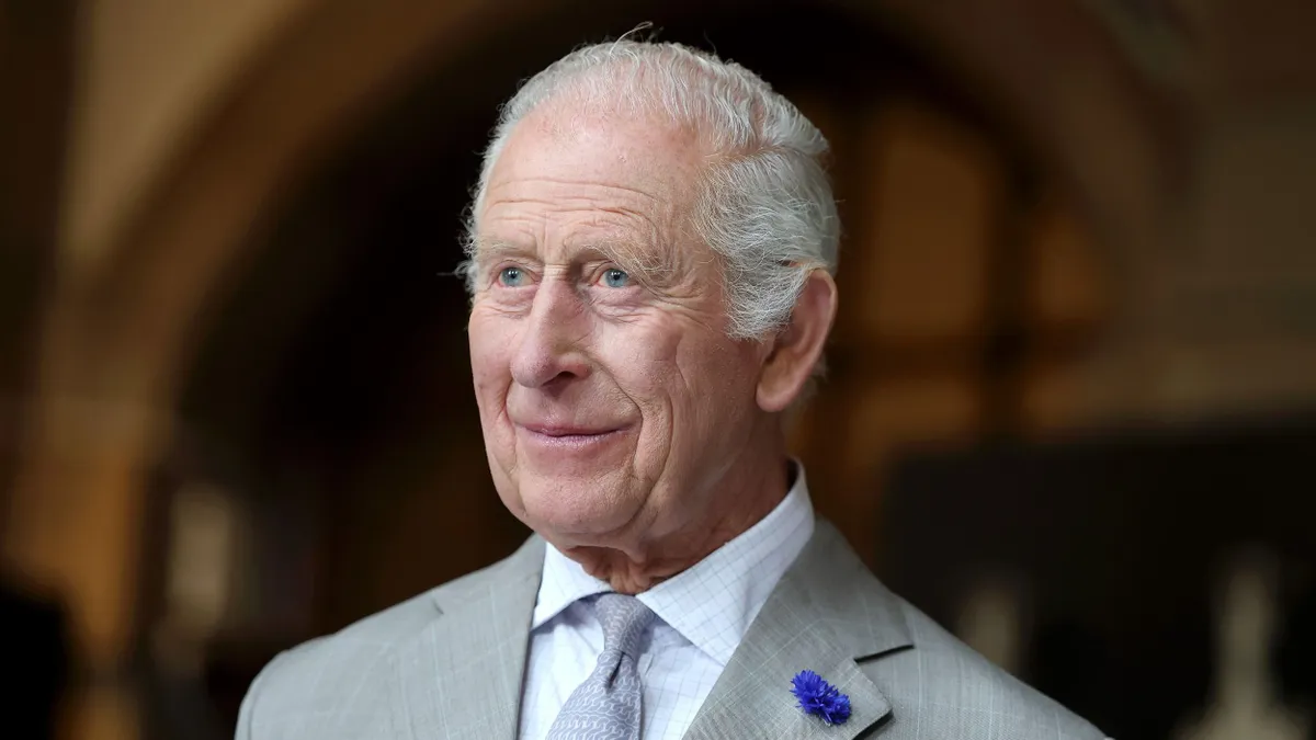 77 éves lett III. Károly király, különleges ajándékra számíthat.